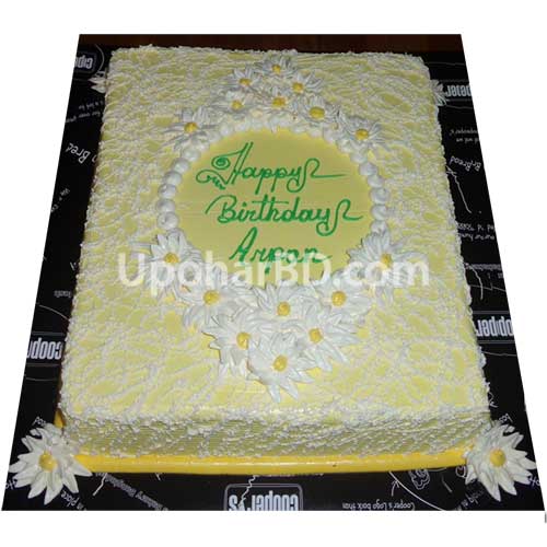 cake with elegant flower design
