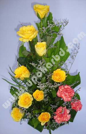 Carnation with yellow roses