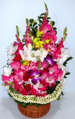 Bouquet in terracotta pot