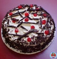 cake with blackforest flavour