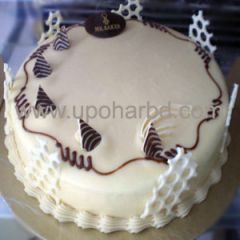 Vanilla Cake from Mr. Baker