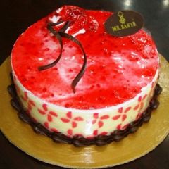Strawberry Mousse Cake