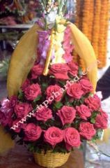 Circular Rose bouquet