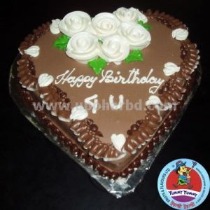Heart shape chocolate cake with iceberg rose