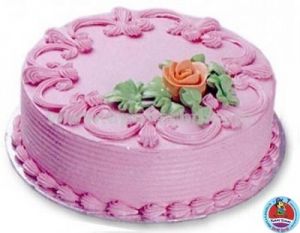 cake with pink finishing