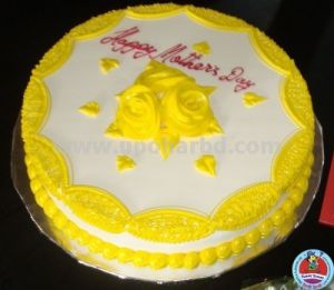cake with yellow roses