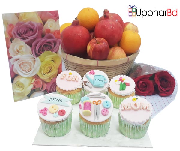 Gift with fresh fruit basket and 6 cupcakes for mom