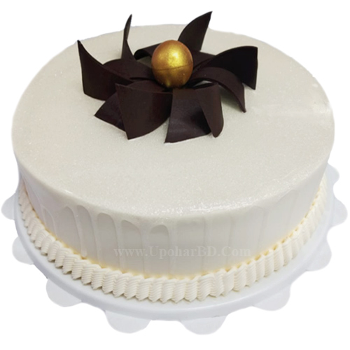 Glossy Chocolate Cake