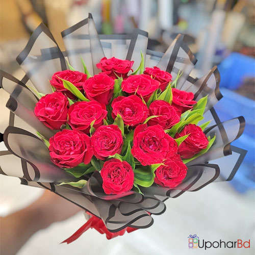 Simply Radiant Red Flower arrangement