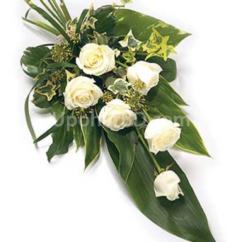 Simple Arrangement of White Roses