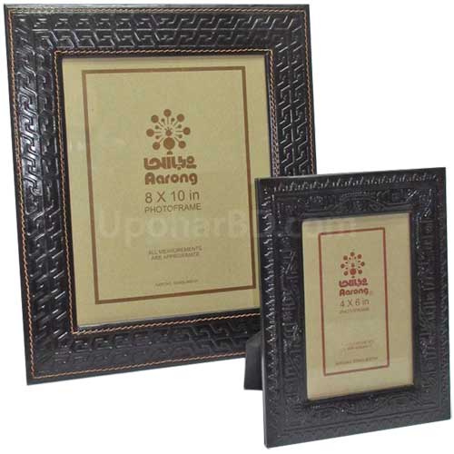 Printed photo in Aarong leather frame