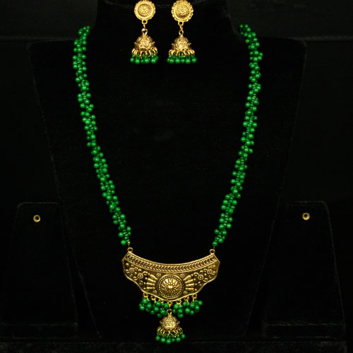 Forest green and golden metal set