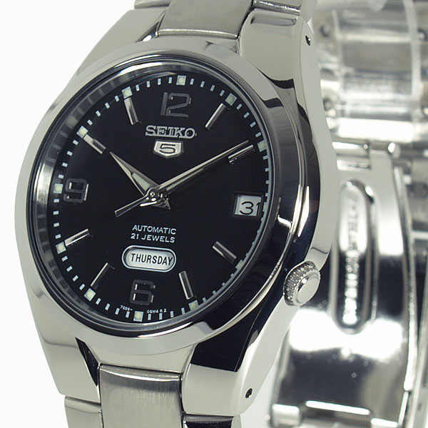 Seiko wrist watch with chrome finish