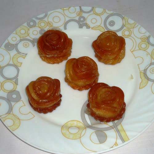 Golap phool pitha