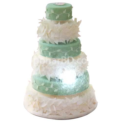 White and Green wedding cake