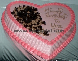 Cake with chocolate flowers
