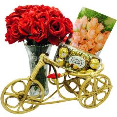 Standard gift with chocolate and roses