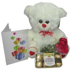 Chocolate with roses and teddy