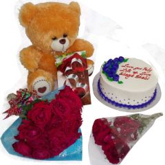 Fulkoli cake with teddy bear and flower bouquet