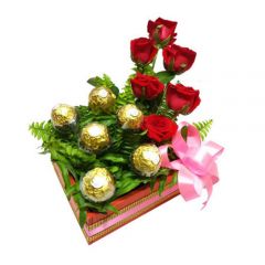 Amazing Basket Of Rose And Chocolate