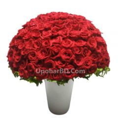 200pcs Ravishing Red Roses